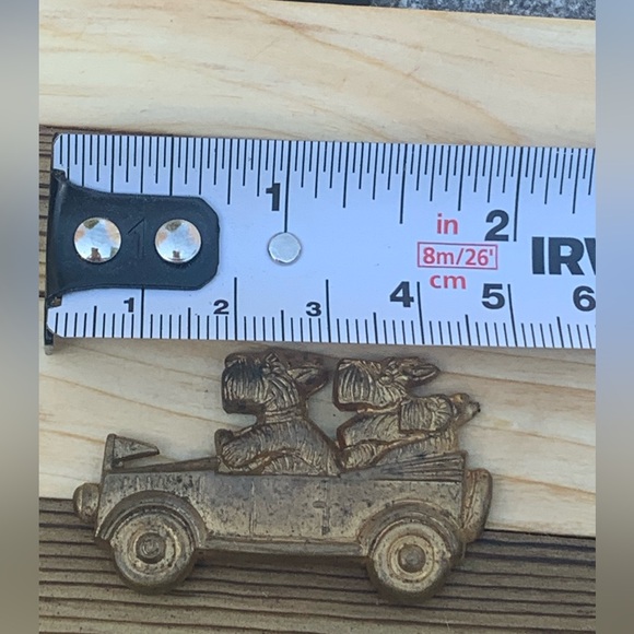 Vintage Westies in a Car Brooch Pin - Picture 4 of 5